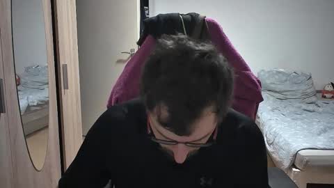 Snapshot of dan_the_man405 chatting on 09-28-25, 06:35 King Dan online show from 09-28-25, 06:35