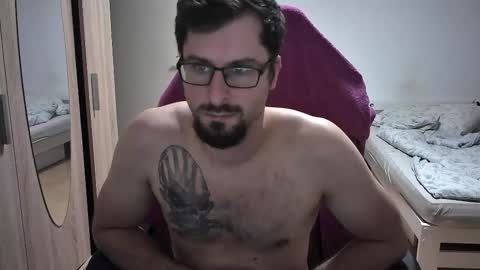 Snapshot of dan_the_man405 chatting on 10-06-25, 06:49 King Dan online show from 10-06-25, 06:49