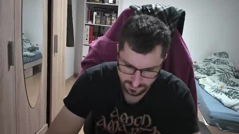 Snapshot of dan_the_man405 chatting on 11-06-25, 08:54 King Dan online show from 11-06-25, 08:54