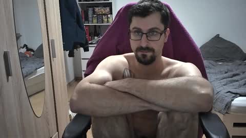 Snapshot of dan_the_man405 chatting on 12-02-25, 07:42 King Dan online show from 12-02-25, 07:42