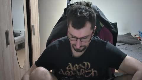 King Dan online show from 04-25-26, 09:23