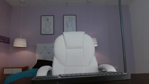 Snapshot of dana_gh chatting on 12-04-24, 08:18 dana online show from 12-04-24, 08:18