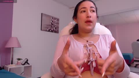 Snapshot of dana_gh chatting on 01-11-25, 07:59 dana online show from 01-11-25, 07:59