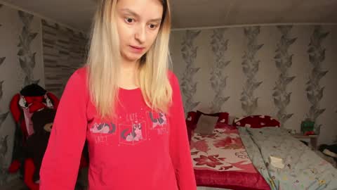 Snapshot of danamily chatting on 02-07-25, 01:32 Denisa personalized vinyl photo wallpaper 95-cm length 239-cm height with danamilys autograph or photo on request personaliz online show from 02-07-25, 01:32