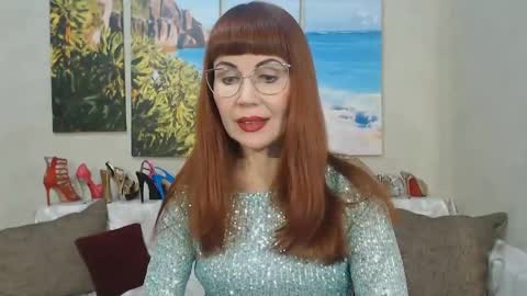 Snapshot of danceglory chatting on 01-27-25, 11:32 Danceglory online show from 01-27-25, 11:32