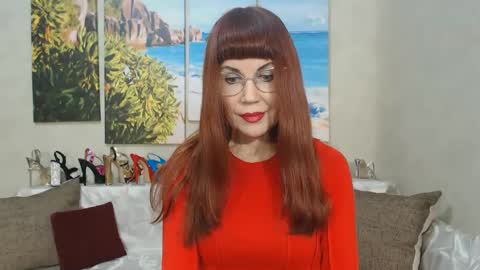 Snapshot of danceglory chatting on 02-24-25, 03:42 Danceglory online show from 02-24-25, 03:42