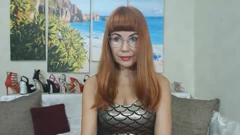 Snapshot of danceglory chatting on 09-16-25, 05:30 Danceglory online show from 09-16-25, 05:30