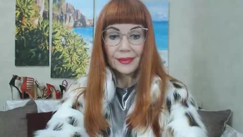 Snapshot of danceglory chatting on 10-29-25, 05:31 Danceglory online show from 10-29-25, 05:31