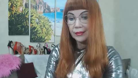 Snapshot of danceglory chatting on 12-03-25, 06:21 Danceglory online show from 12-03-25, 06:21