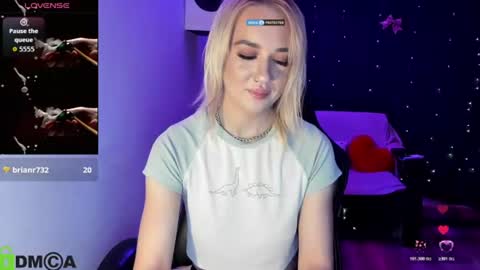 dances_queen online show from 06-19-26, 07:12