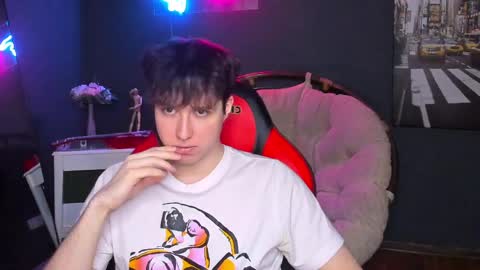 Snapshot of danee_williams chatting on 04-04-26, 11:08 Danee Williams online show from 04-04-26, 11:08