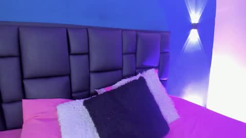 Snapshot of daneska_hiller chatting on 09-24-25, 07:50 daneska online show from 09-24-25, 07:50