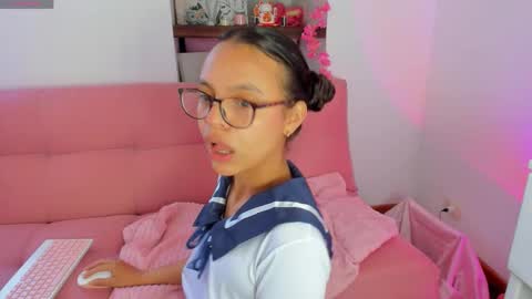 Snapshot of danessacronin chatting on 02-18-26, 10:39 Danesa online show from 02-18-26, 10:39