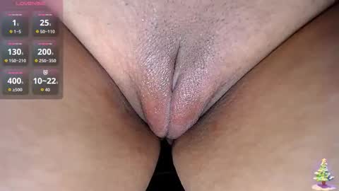 Snapshot of danette_deluxee chatting on 12-16-25, 12:32 danette_deluxee online show from 12-16-25, 12:32