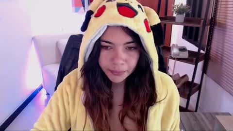 Veronica online show from 09-16-25, 11:55