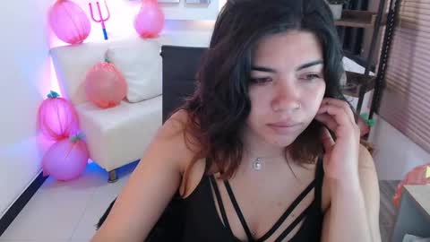 Veronica online show from 10-27-25, 10:19