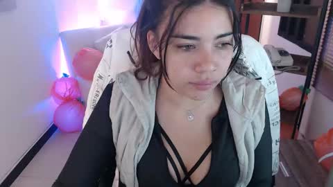 Veronica online show from 11-07-25, 10:59