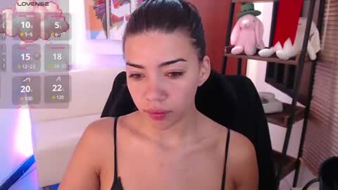 Veronica online show from 06-20-26, 11:46