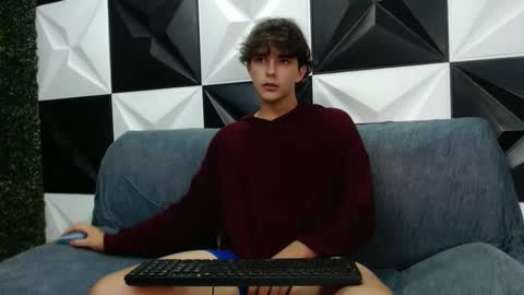 Snapshot of dani_cumboy chatting on 12-11-24, 01:58 dani_cumboy online show from 12-11-24, 01:58