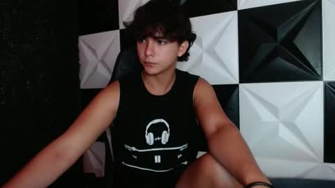 Snapshot of dani_cumboy chatting on 12-28-24, 02:22 dani_cumboy online show from 12-28-24, 02:22