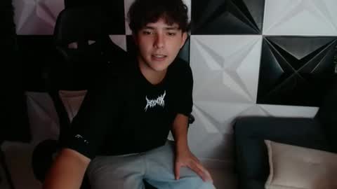 Snapshot of dani_cumboy chatting on 01-08-25, 05:27 dani_cumboy online show from 01-08-25, 05:27