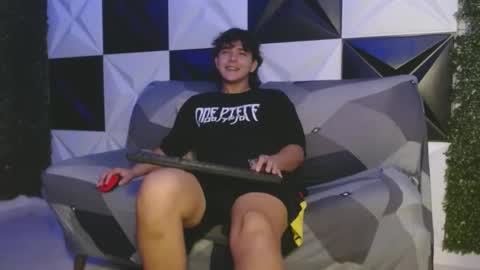 Snapshot of dani_cumboy chatting on 03-09-25, 03:01 dani_cumboy online show from 03-09-25, 03:01