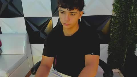 Snapshot of dani_cumboy chatting on 09-20-25, 01:23 dani_cumboy online show from 09-20-25, 01:23