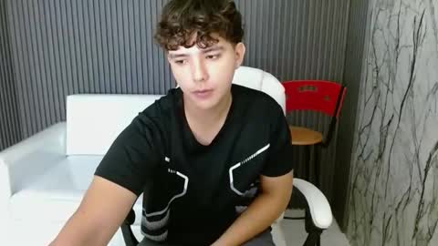 Snapshot of dani_cumboy chatting on 09-27-25, 01:27 dani_cumboy online show from 09-27-25, 01:27