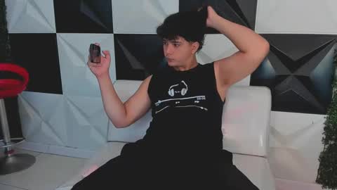 Snapshot of dani_cumboy chatting on 10-02-25, 02:02 dani_cumboy online show from 10-02-25, 02:02