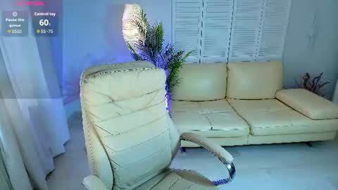 dani_kittys online show from 06-15-26, 08:38