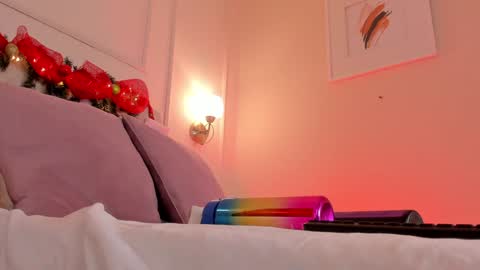 Hi I am Dani online show from 12-21-24, 02:47