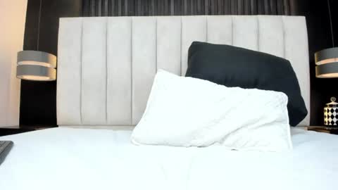 Snapshot of dania_moore_ chatting on 06-11-26, 12:32 JANE online show from 06-11-26, 12:32