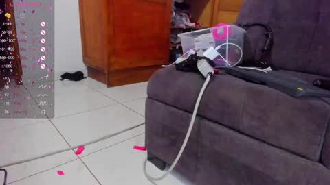 Snapshot of dania_wi chatting on 03-03-25, 06:26 DANIA online show from 03-03-25, 06:26