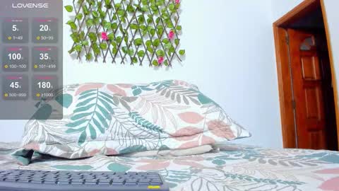 Snapshot of dania_wi chatting on 02-09-26, 03:21 DANIA online show from 02-09-26, 03:21