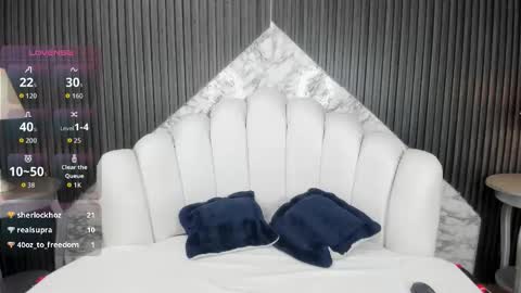 Snapshot of danicollinn chatting on 10-22-25, 09:03 Daniela online show from 10-22-25, 09:03