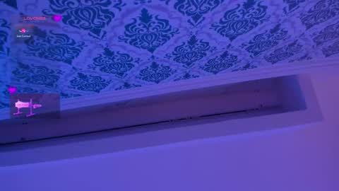 Snapshot of danicollinn chatting on 02-19-26, 12:12 Daniela online show from 02-19-26, 12:12