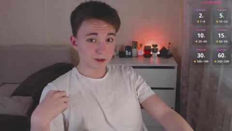 Snapshot of daniel_isaak chatting on 05-04-26, 07:21 Daniel Jerry online show from 05-04-26, 07:21