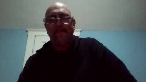 Snapshot of daniel_lbc chatting on 10-11-25, 02:33 Daniel online show from 10-11-25, 02:33