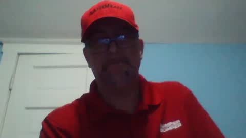 Snapshot of daniel_lbc chatting on 10-12-25, 01:48 Daniel online show from 10-12-25, 01:48
