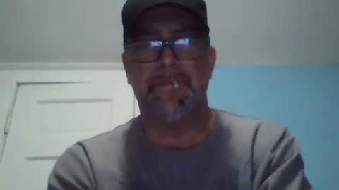 Snapshot of daniel_lbc chatting on 10-12-25, 11:48 Daniel online show from 10-12-25, 11:48