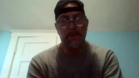 Snapshot of daniel_lbc chatting on 10-13-25, 01:00 Daniel online show from 10-13-25, 01:00