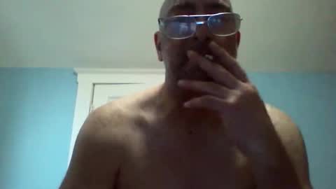 Snapshot of daniel_lbc chatting on 10-28-25, 01:25 Daniel online show from 10-28-25, 01:25