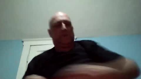 Snapshot of daniel_lbc chatting on 11-11-25, 06:46 Daniel online show from 11-11-25, 06:46