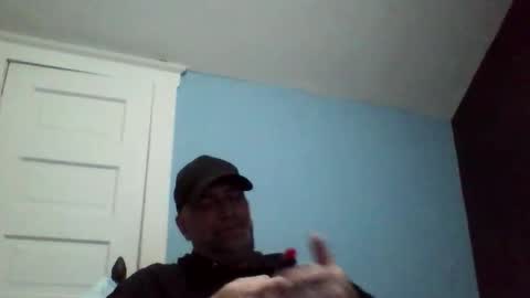 Snapshot of daniel_lbc chatting on 01-06-26, 01:20 Daniel online show from 01-06-26, 01:20
