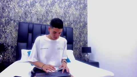 Snapshot of daniel_loverr1 chatting on 03-05-26, 12:45 daniel online show from 03-05-26, 12:45