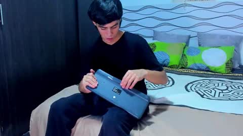 Snapshot of daniel_rochax chatting on 03-13-26, 12:12 Daniel online show from 03-13-26, 12:12