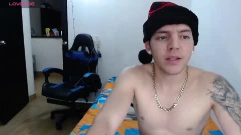 Snapshot of daniel_vargas5 chatting on 12-22-24, 03:22 Daniel online show from 12-22-24, 03:22