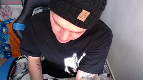 Snapshot of daniel_vargas5 chatting on 01-01-25, 04:50 Daniel online show from 01-01-25, 04:50