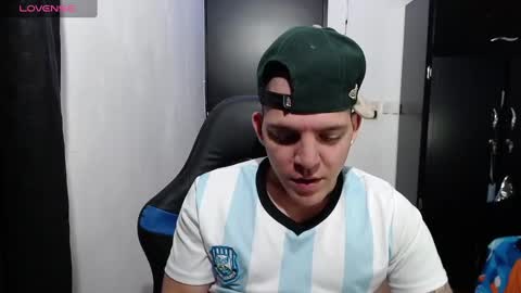 Snapshot of daniel_vargas5 chatting on 01-03-25, 02:21 Daniel online show from 01-03-25, 02:21