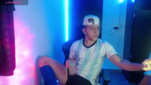 Snapshot of daniel_vargas5 chatting on 01-15-25, 02:38 Daniel online show from 01-15-25, 02:38